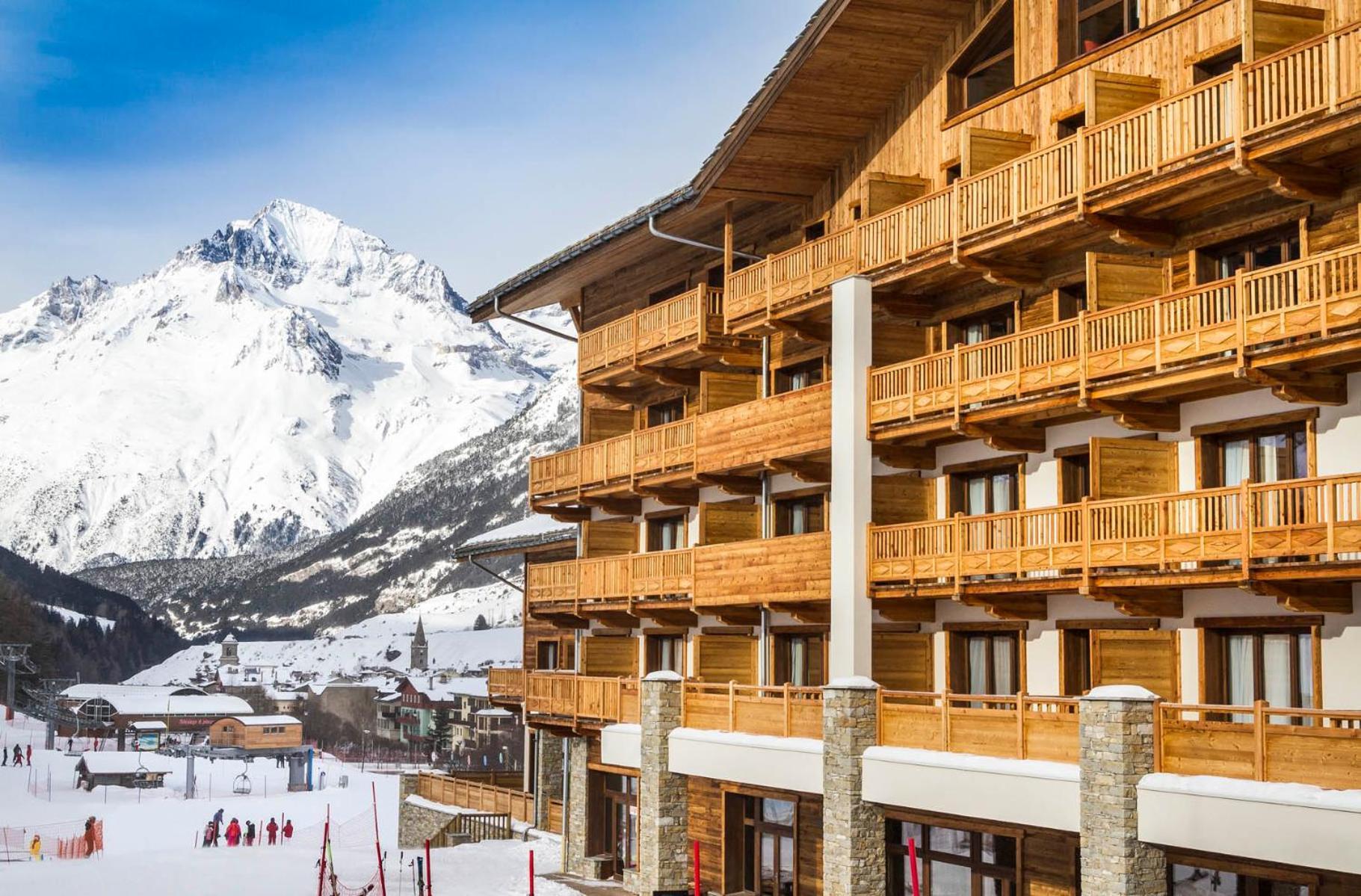 Hotel Saint Charles Val Cenis Lanslebourg-Mont-Cenis Exterior photo