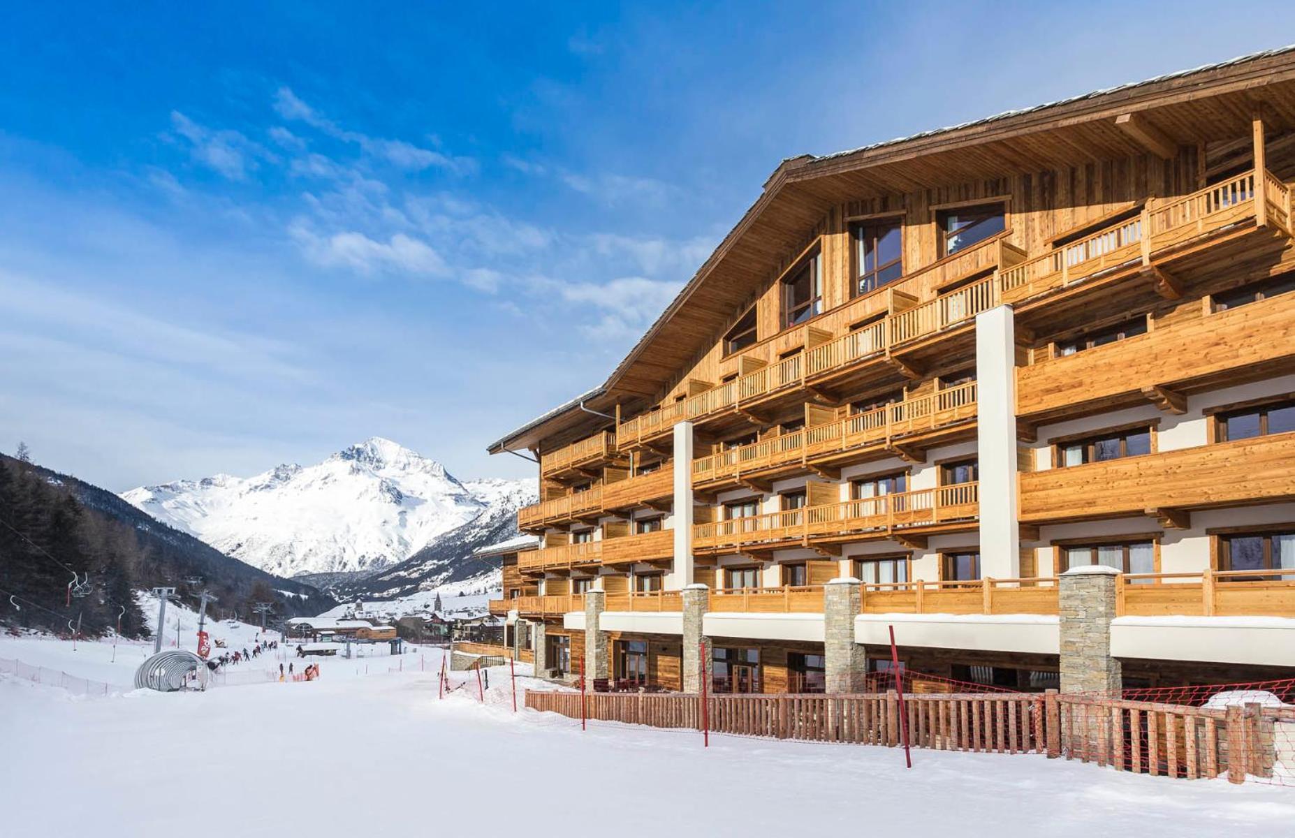 Hotel Saint Charles Val Cenis Lanslebourg-Mont-Cenis Exterior photo